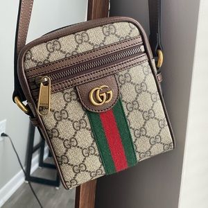 GG Supreme Ophidia Shoulder Bag